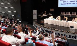 BU NE ISRAR BU NE İNAT…