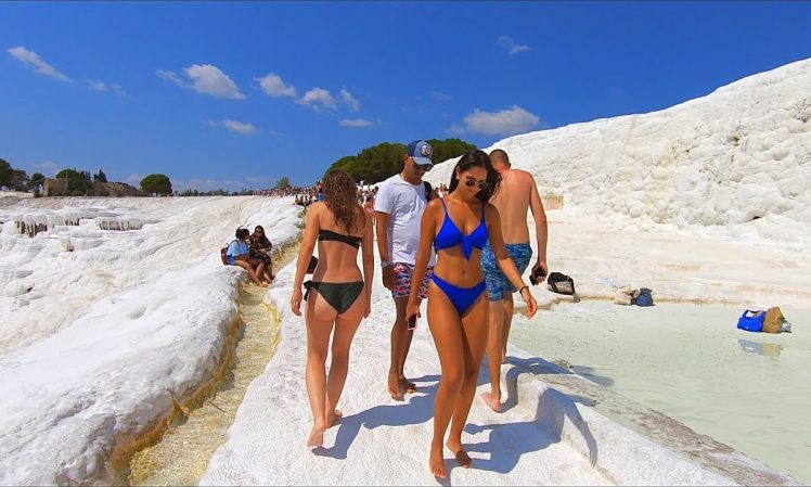 PAMUKKALE’YE GELEN TURİST SAYISI ARTTI AMA ŞEHRE FAYDASI YOK!
